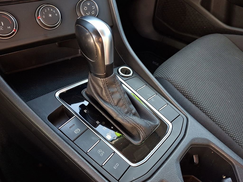 Used 2019 Volkswagen Jetta S w/ Driver Assistance Package FWD image 14