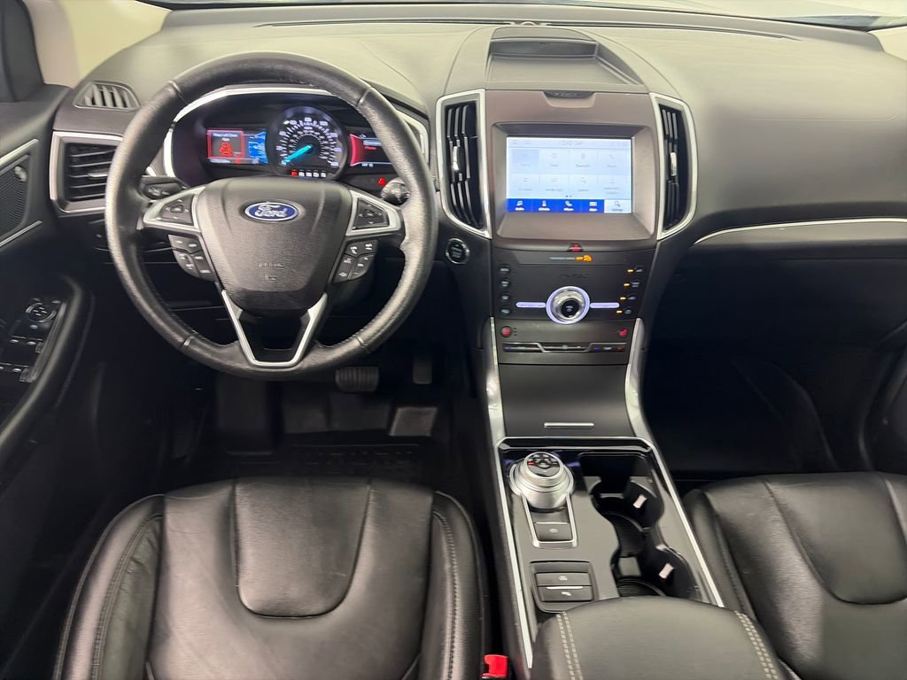 Used 2020 Ford Edge Titanium AWD/4WD image 14