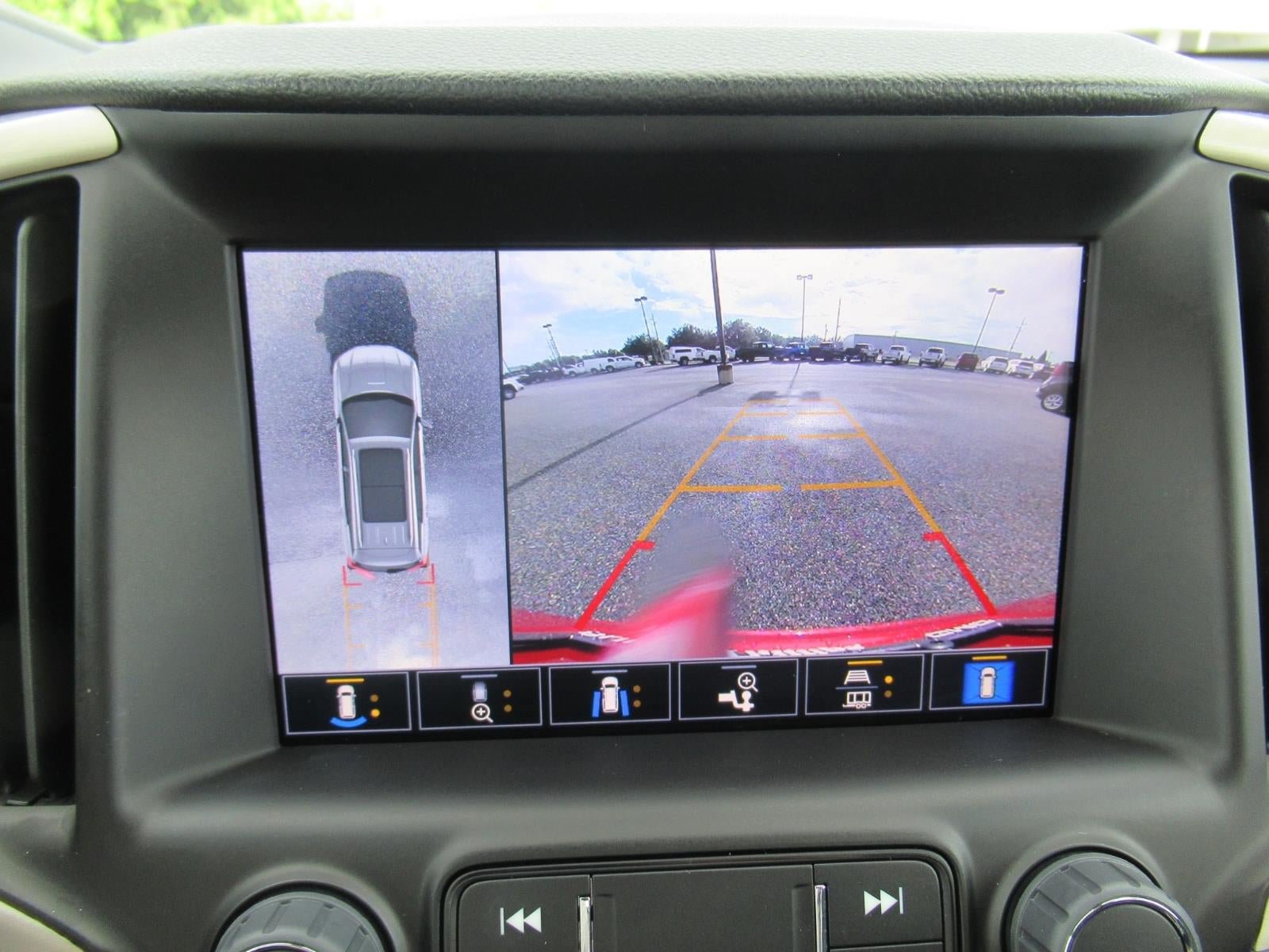 Used 2024 GMC Terrain Denali w/ Denali Premium Package AWD/4WD image 28