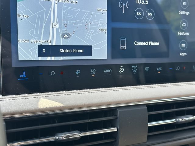 Certified 2024 Lincoln Corsair AWD w/ Equipment Group 101A image 23