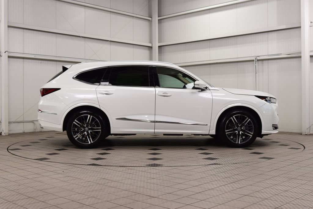 Used 2026 Acura MDX SH-AWD w/ Advance Package image 9