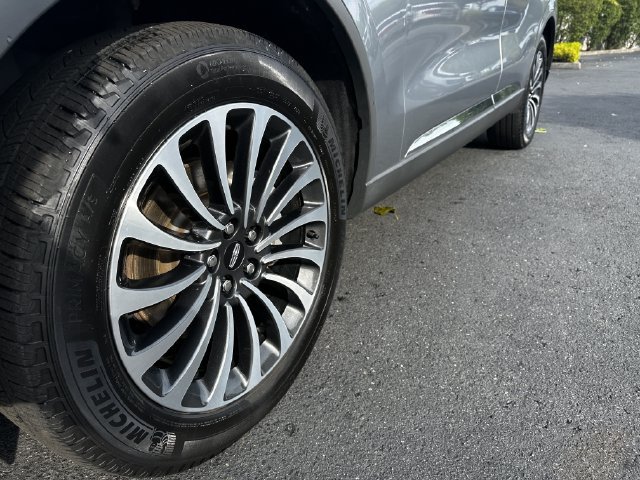 Certified 2023 Lincoln Aviator AWD w/ Premium Package image 12