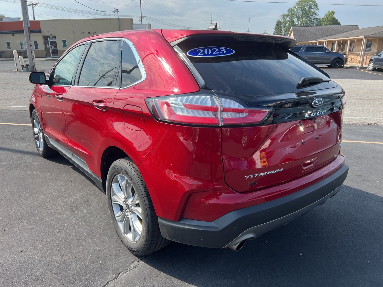 Used 2023 Ford Edge Titanium w/ Equipment Group 301A image 5