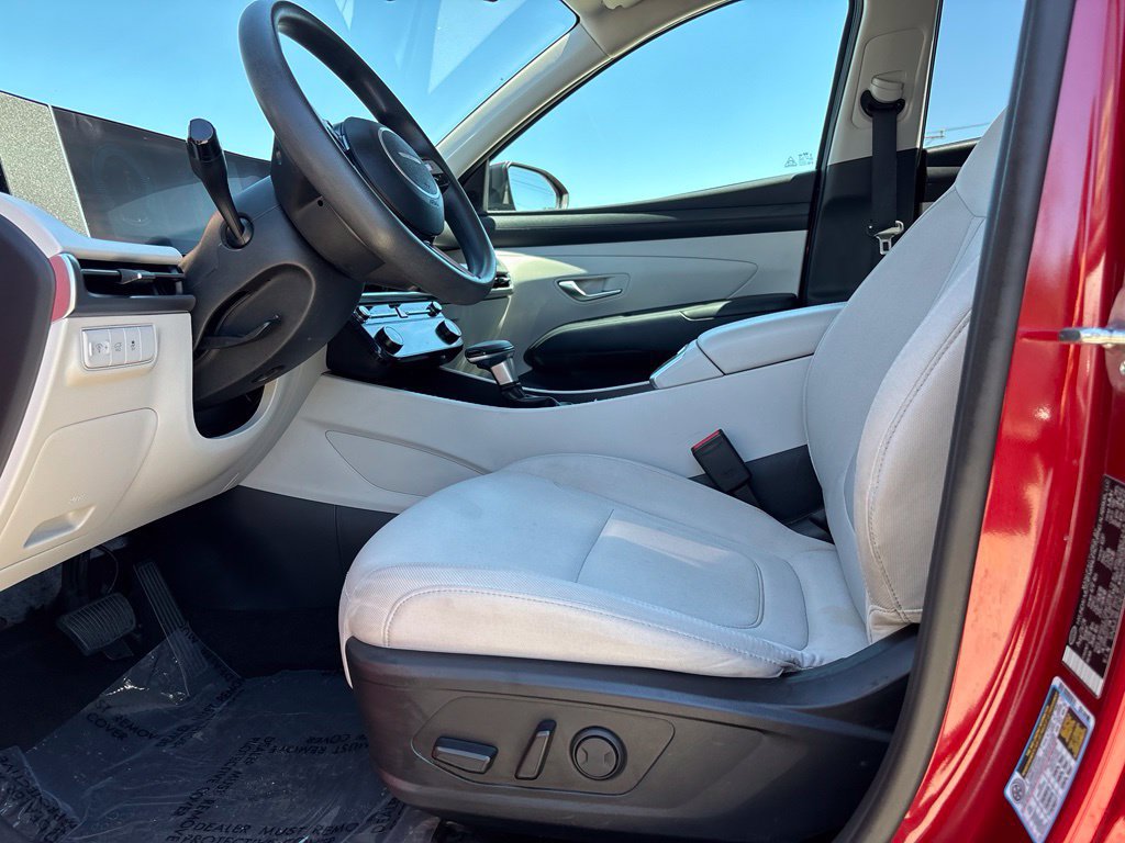 Used 2025 Hyundai Tucson SEL FWD image 9