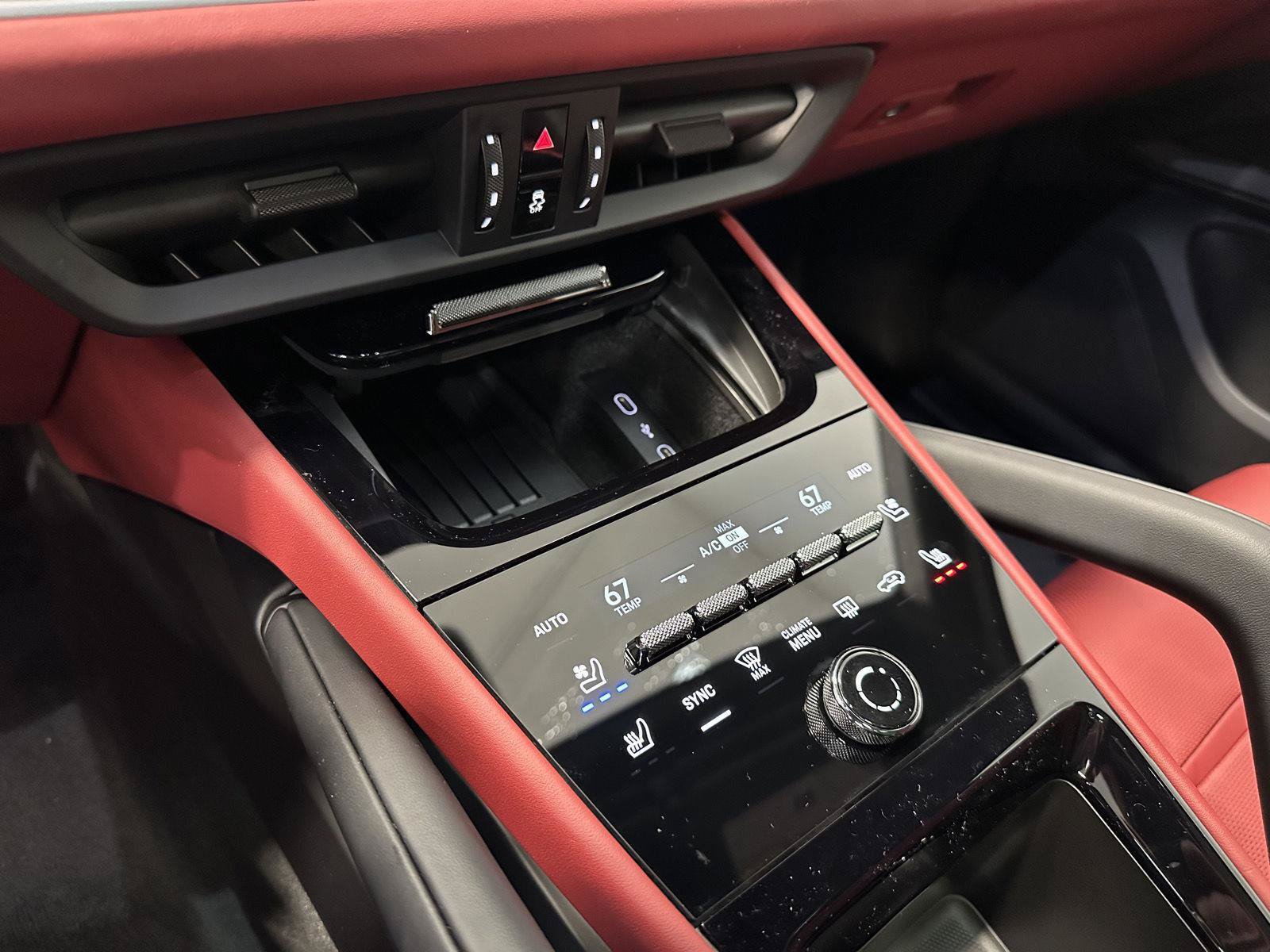 New 2026 Porsche Cayenne Coupe AWD/4WD image 30