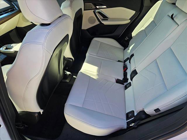 Used 2026 BMW X1 xDrive28i w/ Technology Package image 16