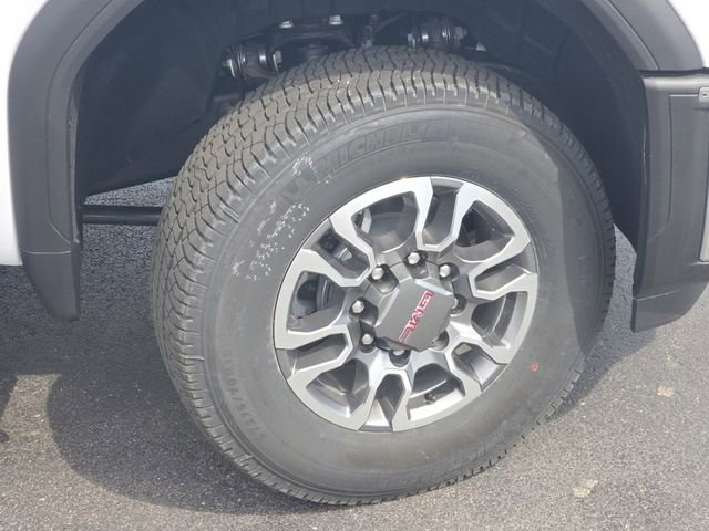 New 2025 GMC Sierra 2500 SLT w/ SLT Premium Package AWD/4WD image 28