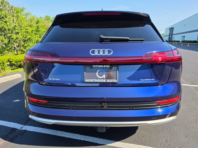 Used 2022 Audi e-tron Premium w/ Towing Package AWD/4WD image 8