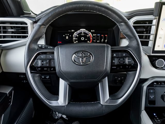 Used 2023 Toyota Sequoia Capstone AWD/4WD image 18