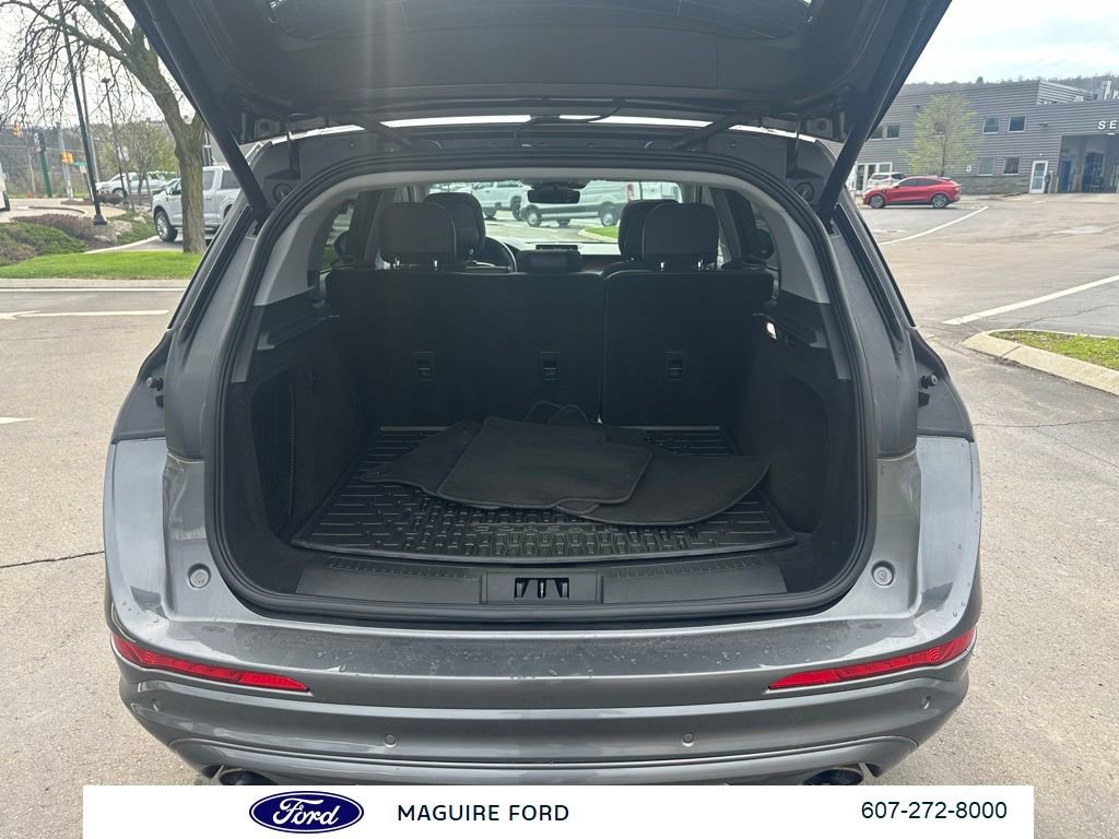 Used 2022 Lincoln Corsair Reserve w/ Equipment Group 201A image 12