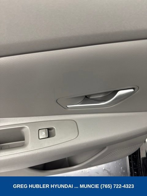 Used 2023 Hyundai Elantra SEL FWD image 57