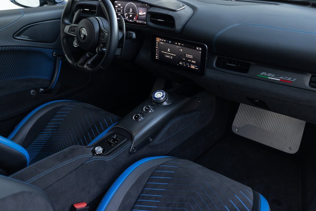 Used 2022 Maserati MC20 Coupe image 23