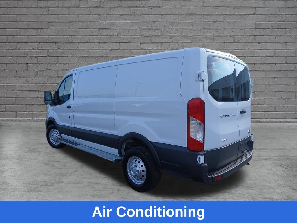Used 2024 Ford Transit 250 Low Roof AWD w/ Exterior Upgrade Package image 5