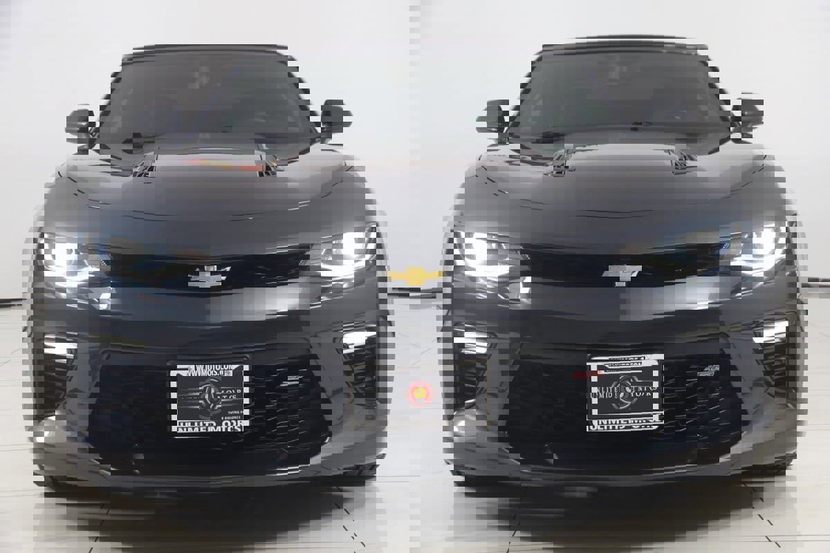 Used 2017 Chevrolet Camaro SS image 72