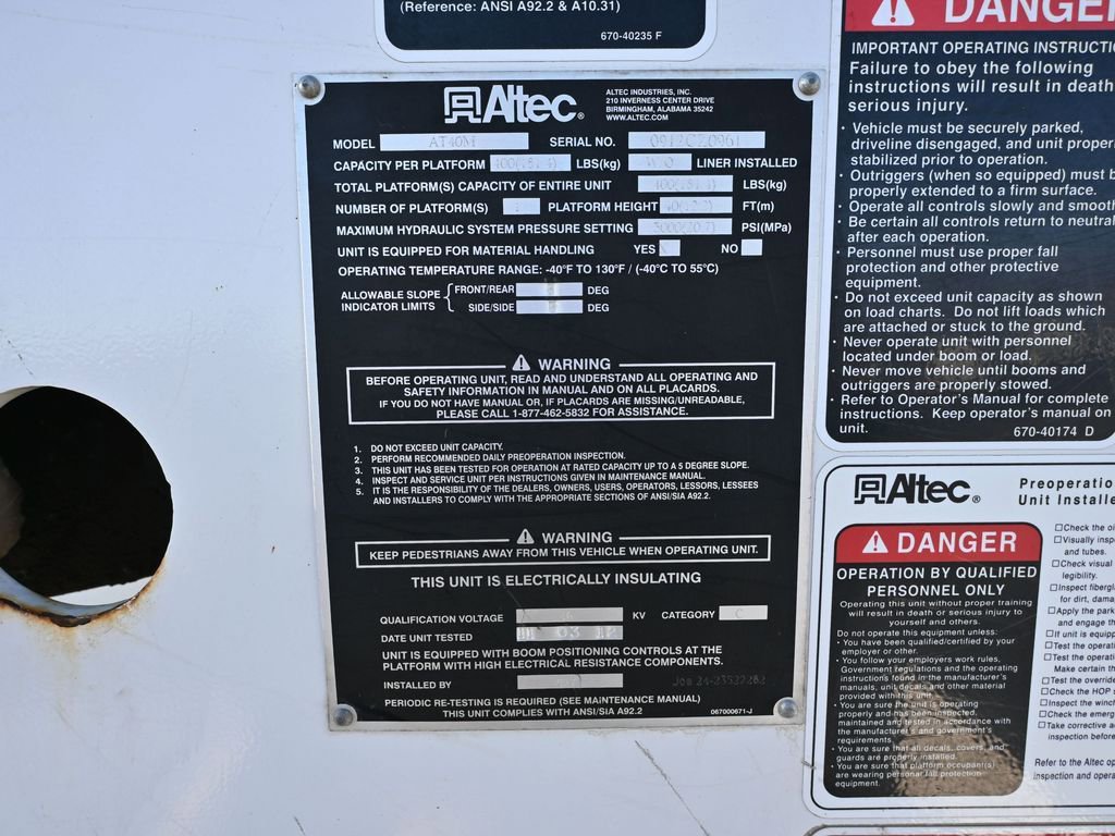 Used 2012 Ford F550 4x4 SuperCab Super Duty w/ Payload Upgrade Pkg image 62