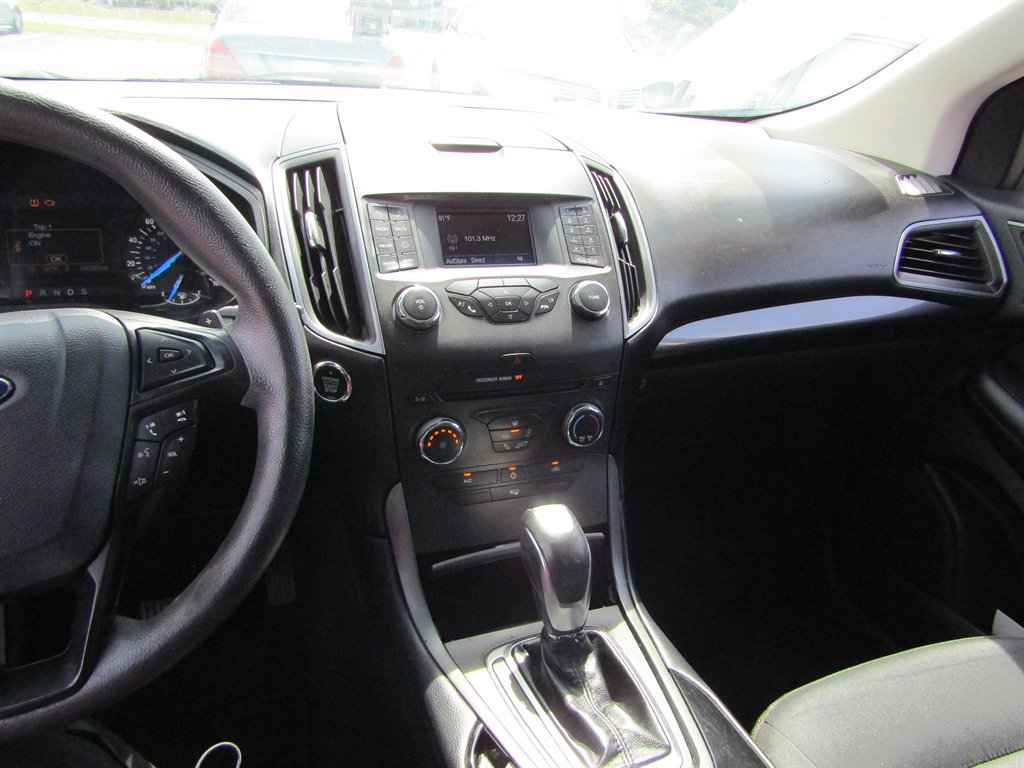 Used 2016 Ford Edge SE AWD/4WD image 11