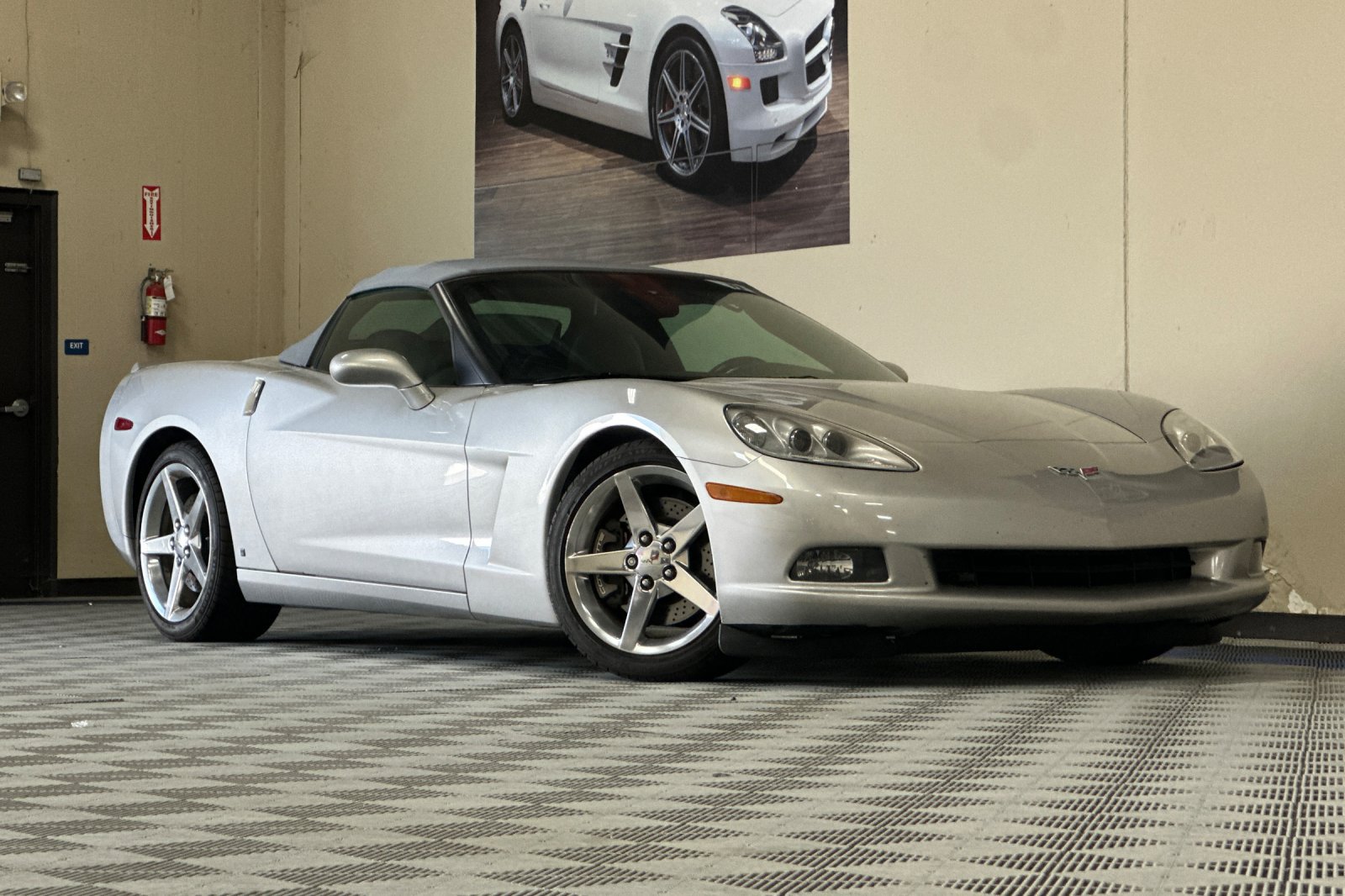 Used 2007 Chevrolet Corvette Convertible w/ Preferred Equipment Group RWD image 53