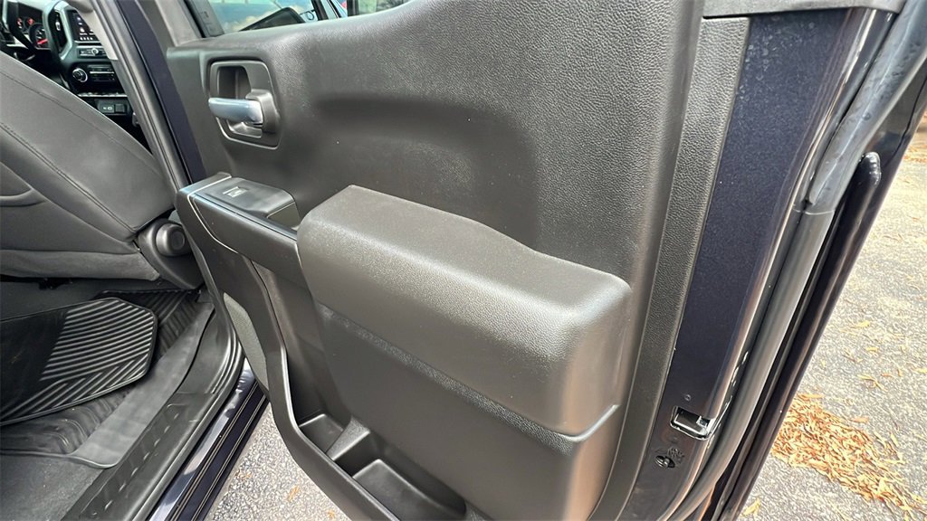 Certified 2022 Chevrolet Silverado 1500 Custom w/ LPO, Dark Essentials Package image 17