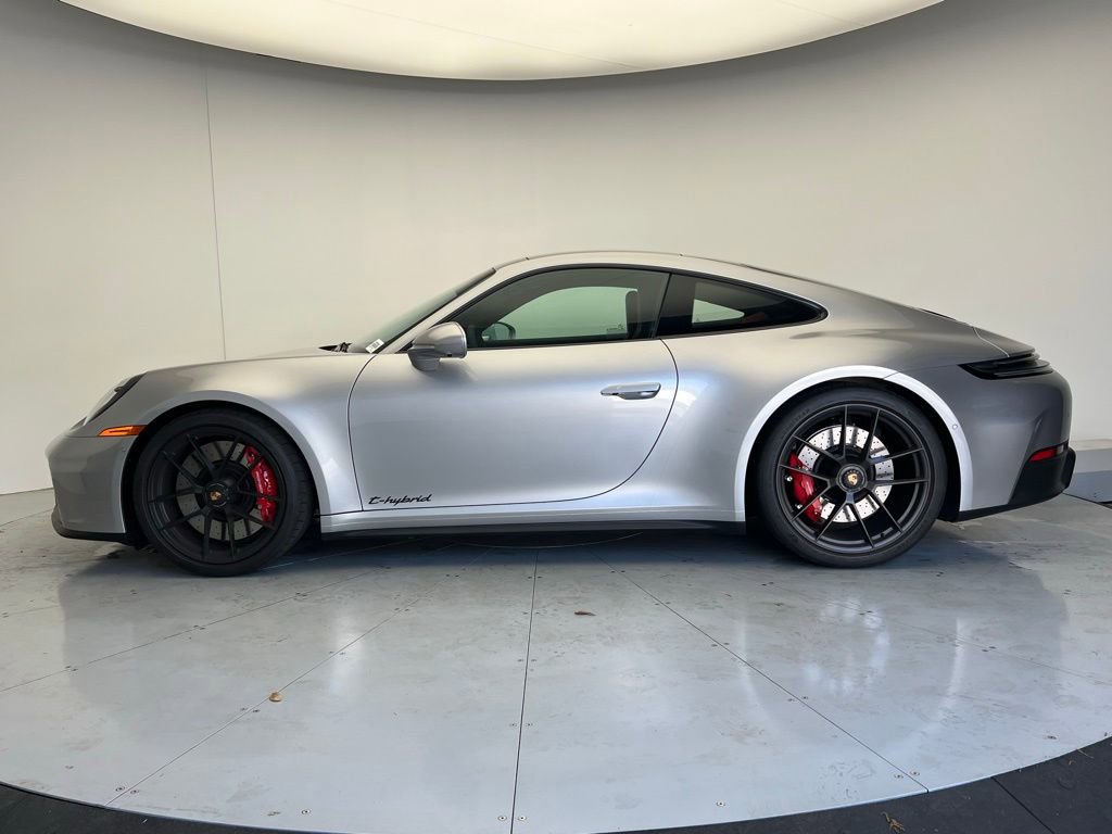 Certified 2026 Porsche 911 Carrera GTS RWD image 2