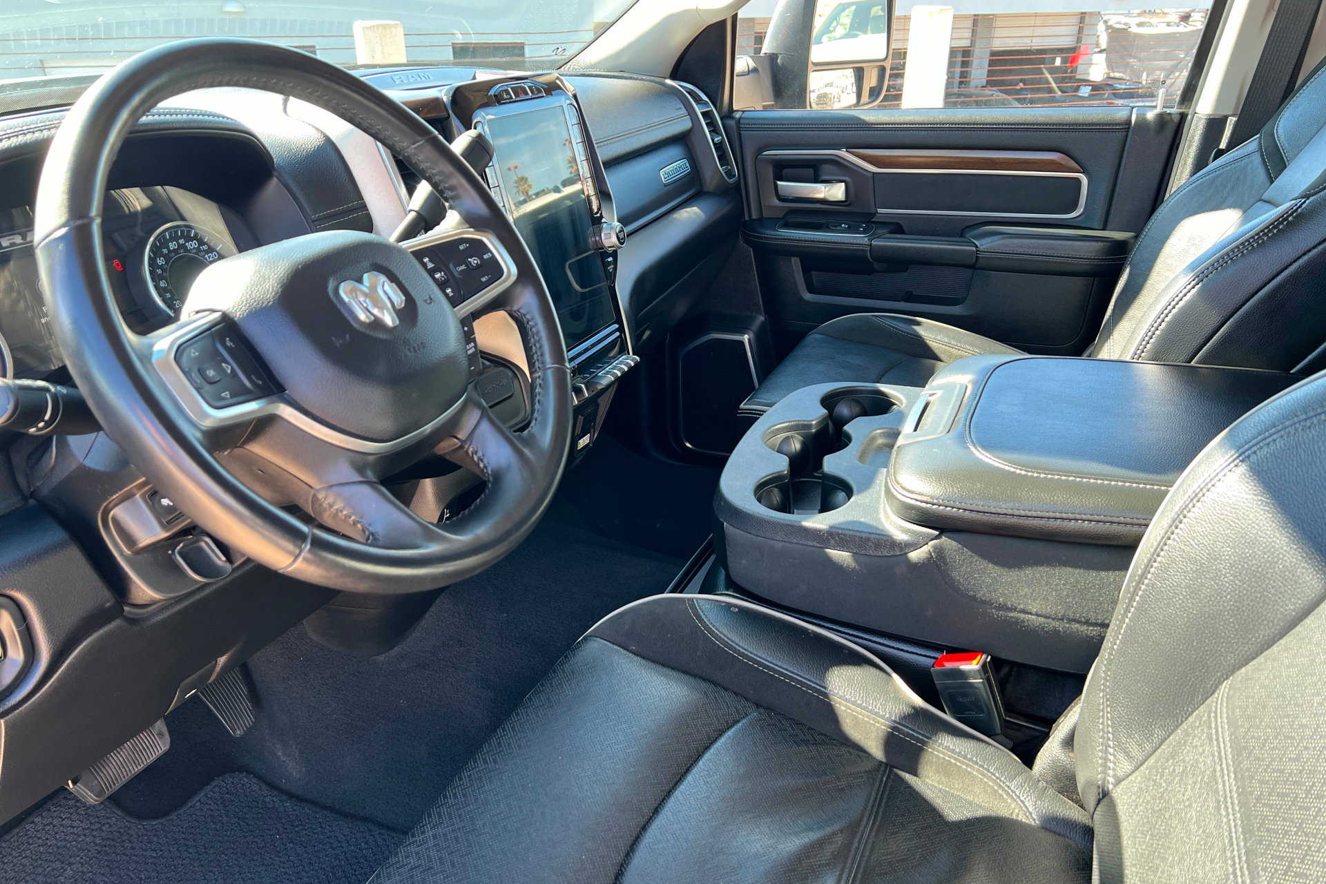 Used 2024 RAM 2500 Laramie w/ Safety Group AWD/4WD image 16