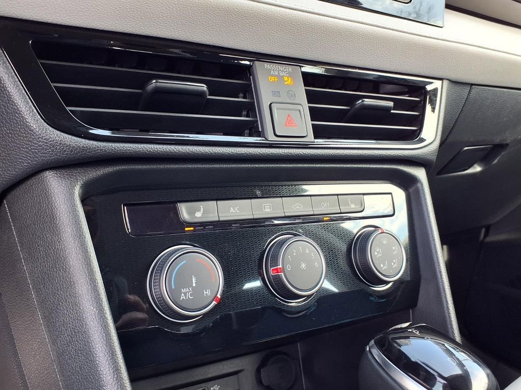 Used 2025 Volkswagen Taos S AWD/4WD image 12