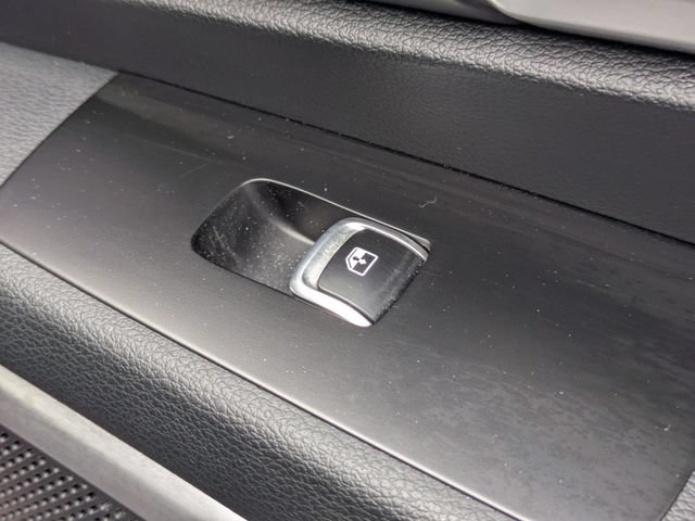 Used 2025 Kia Telluride S AWD/4WD image 37