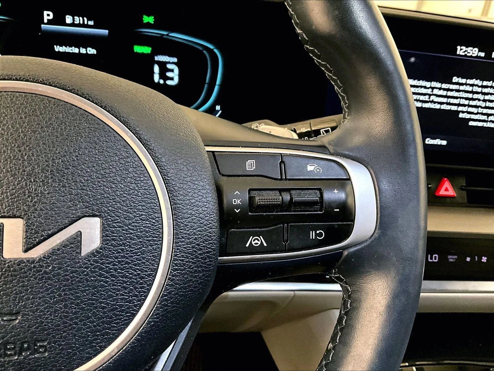 Used 2023 Kia Sportage EX w/ EX Premium Package image 18