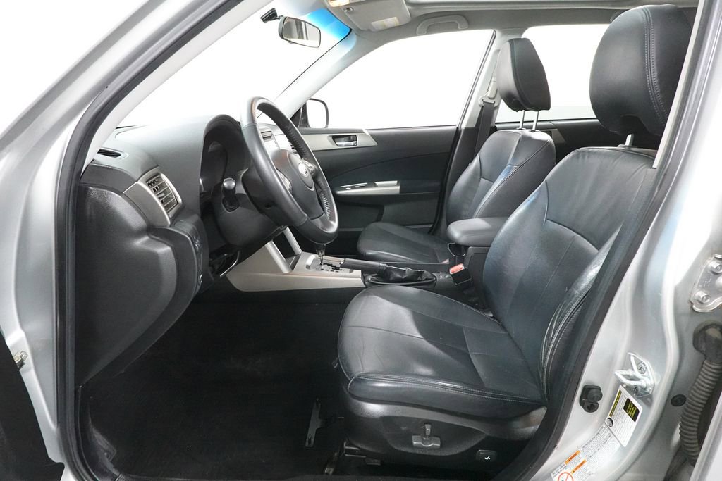 Used 2010 Subaru Forester 2.5X Limited AWD/4WD image 18