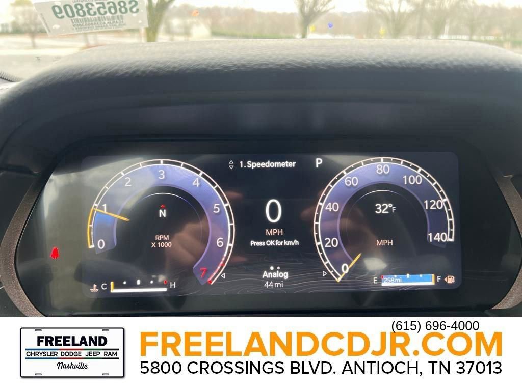 New 2025 Jeep Grand Cherokee L Altitude w/ Trailer Tow Package image 8