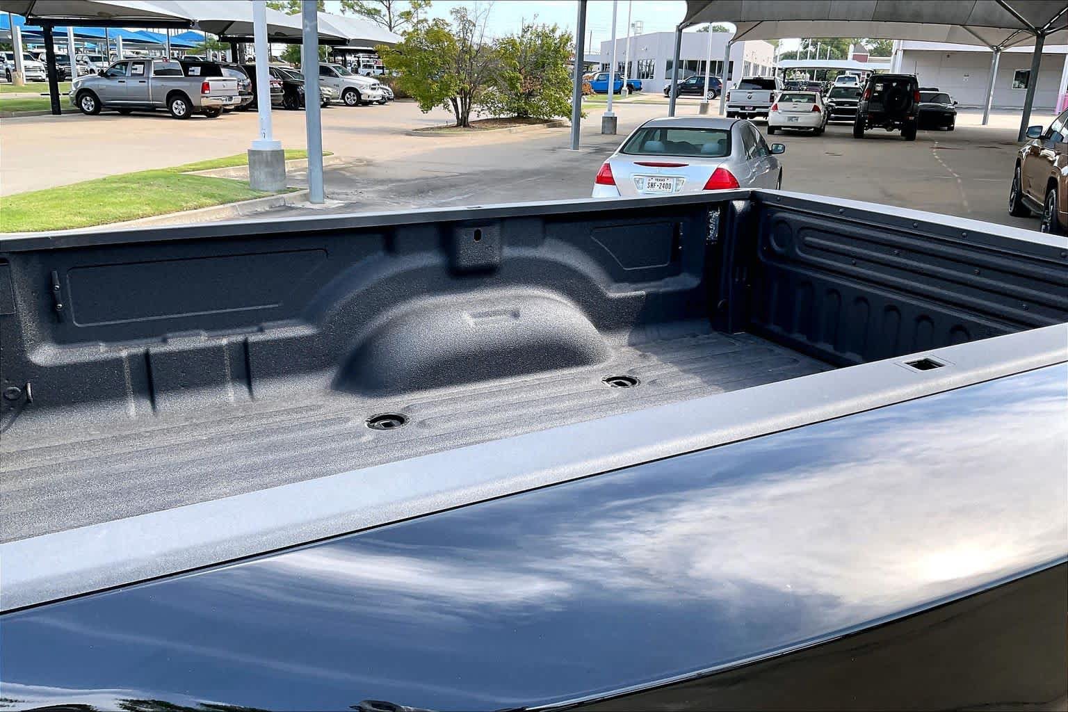 New 2027 RAM 3500 Big Horn AWD/4WD image 16