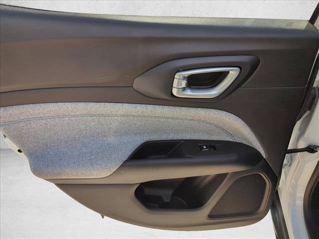Used 2024 Jeep Compass Sport AWD/4WD image 8