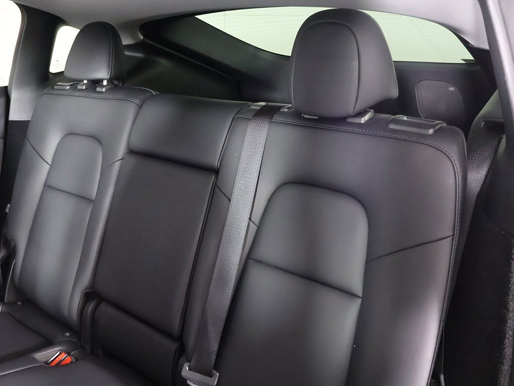 Used 2023 Tesla Model Y Long Range image 27