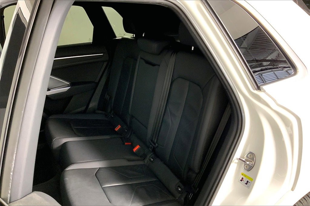 Used 2020 Audi Q3 2.0T Premium w/ Convenience Package image 25