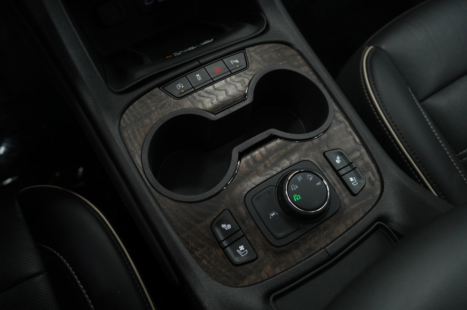 Used 2023 GMC Acadia Denali image 20