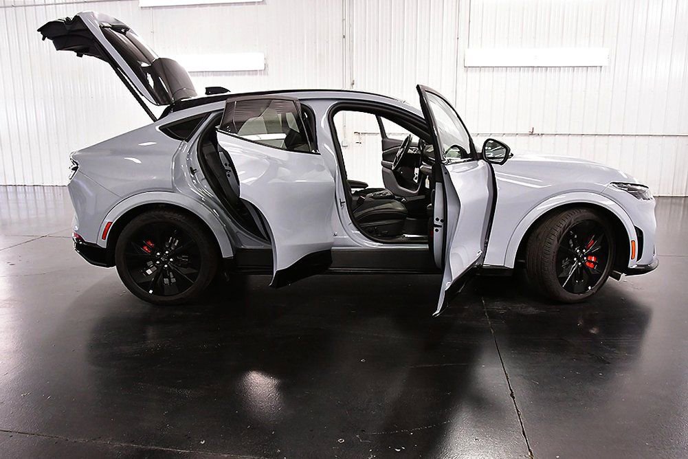 New 2025 Ford Mustang Mach-E GT w/ Interior Protection Package image 31