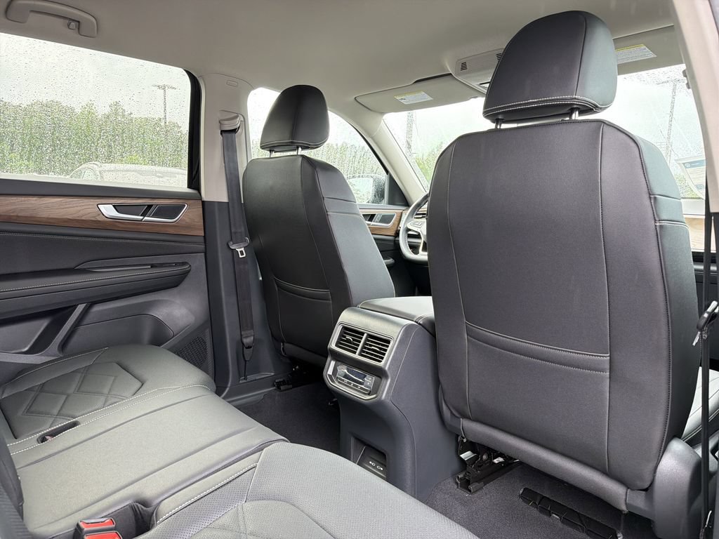 New 2026 Volkswagen Atlas SE FWD image 18