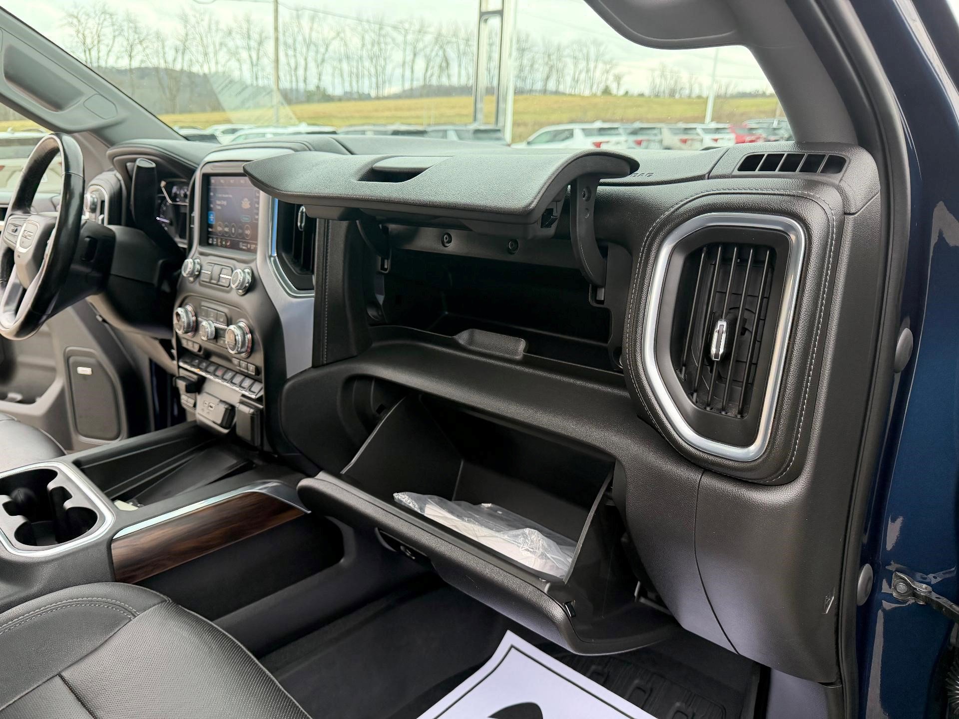 Certified 2022 GMC Sierra 1500 SLT w/ SLT Premium Plus Package image 29