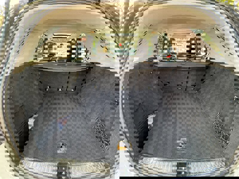 Used 2012 Mercedes-Benz ML 550 4MATIC image 11