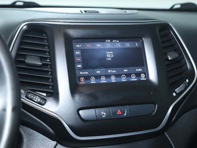 Used 2020 Jeep Cherokee Latitude Plus image 25