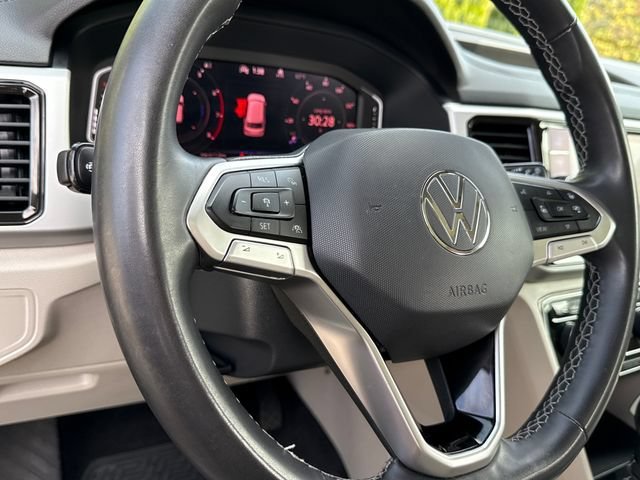 Used 2022 Volkswagen Atlas SEL AWD/4WD image 16