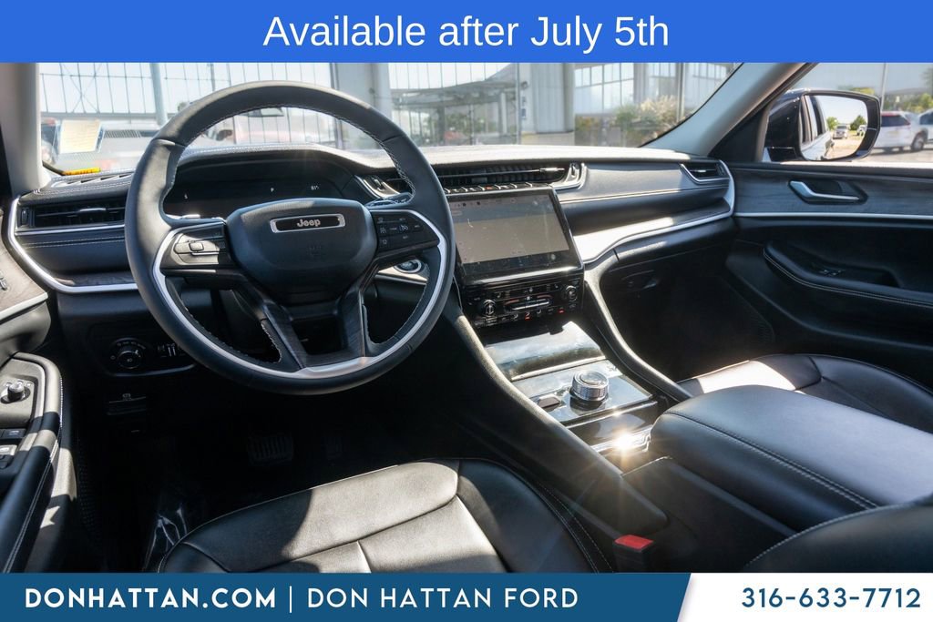 Used 2023 Jeep Grand Cherokee L Limited AWD/4WD image 21