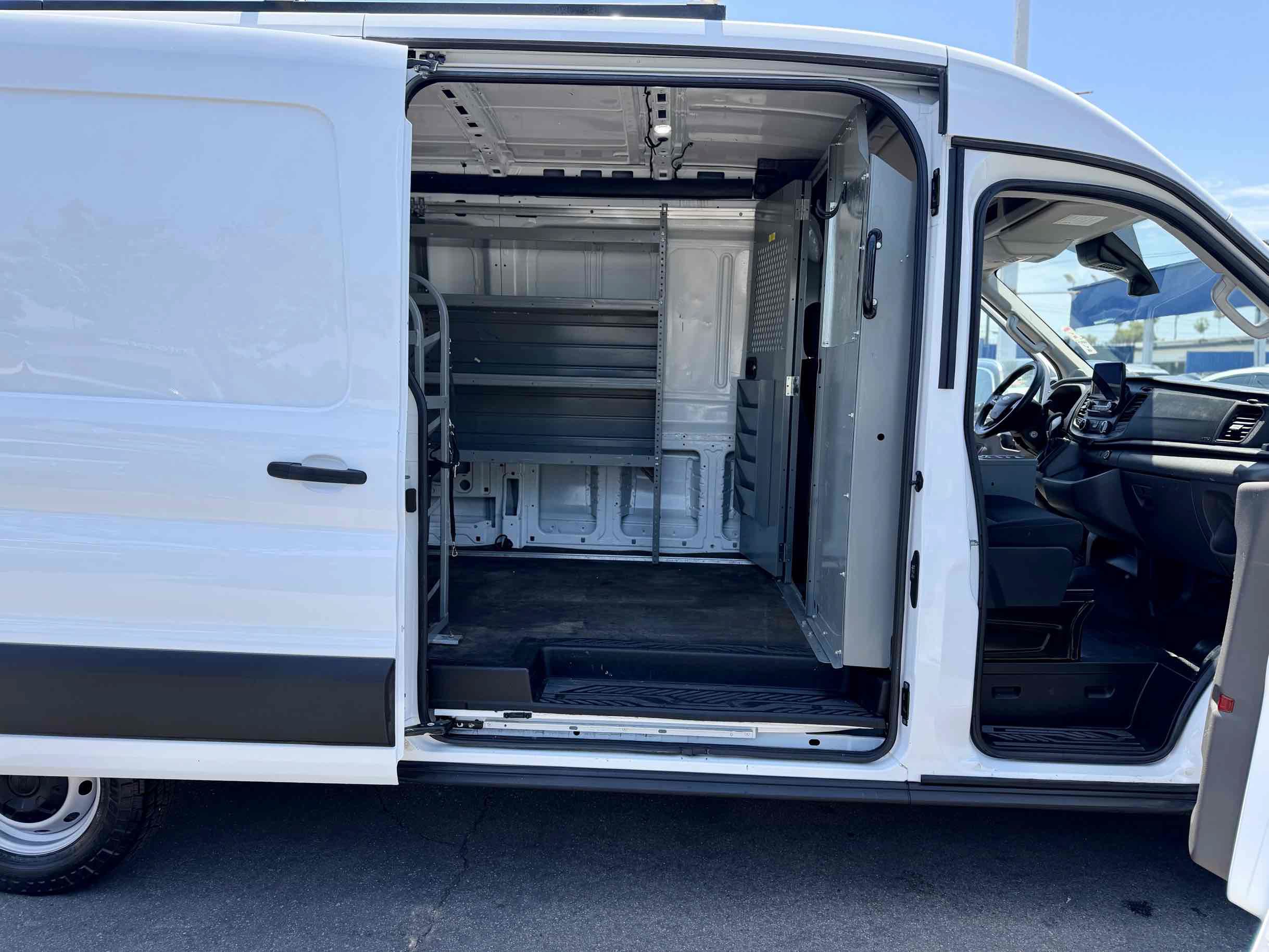 Used 2020 Ford Transit 250 Medium Roof RWD image 9