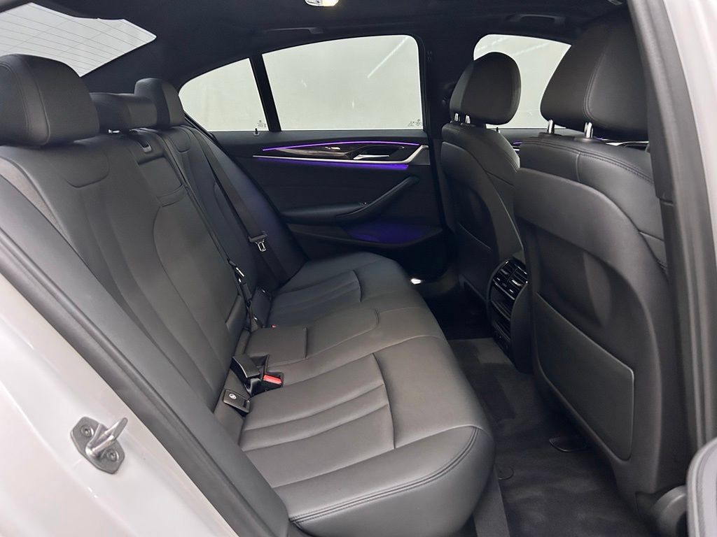 Used 2018 BMW 530e xDrive AWD/4WD image 15