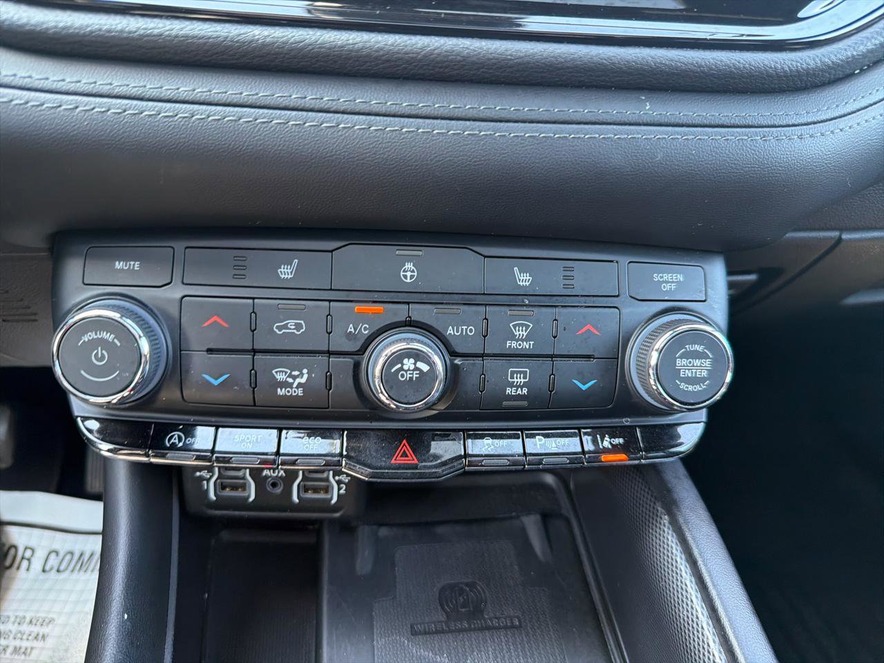 Used 2022 Dodge Durango GT AWD/4WD image 28