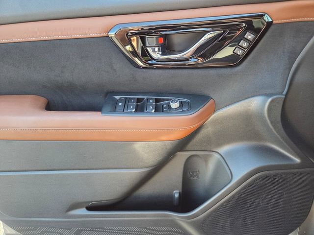 Used 2025 Subaru Forester Touring image 16