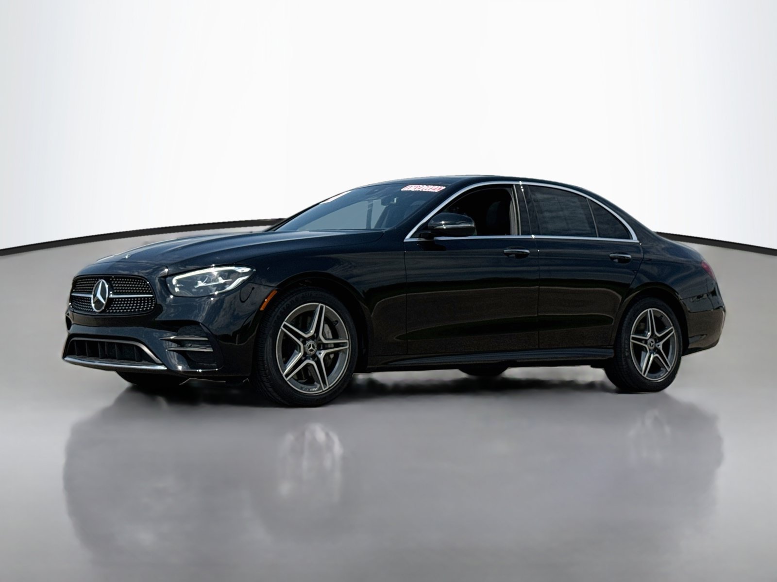Used 2021 Mercedes-Benz E 350 4MATIC Sedan image 3