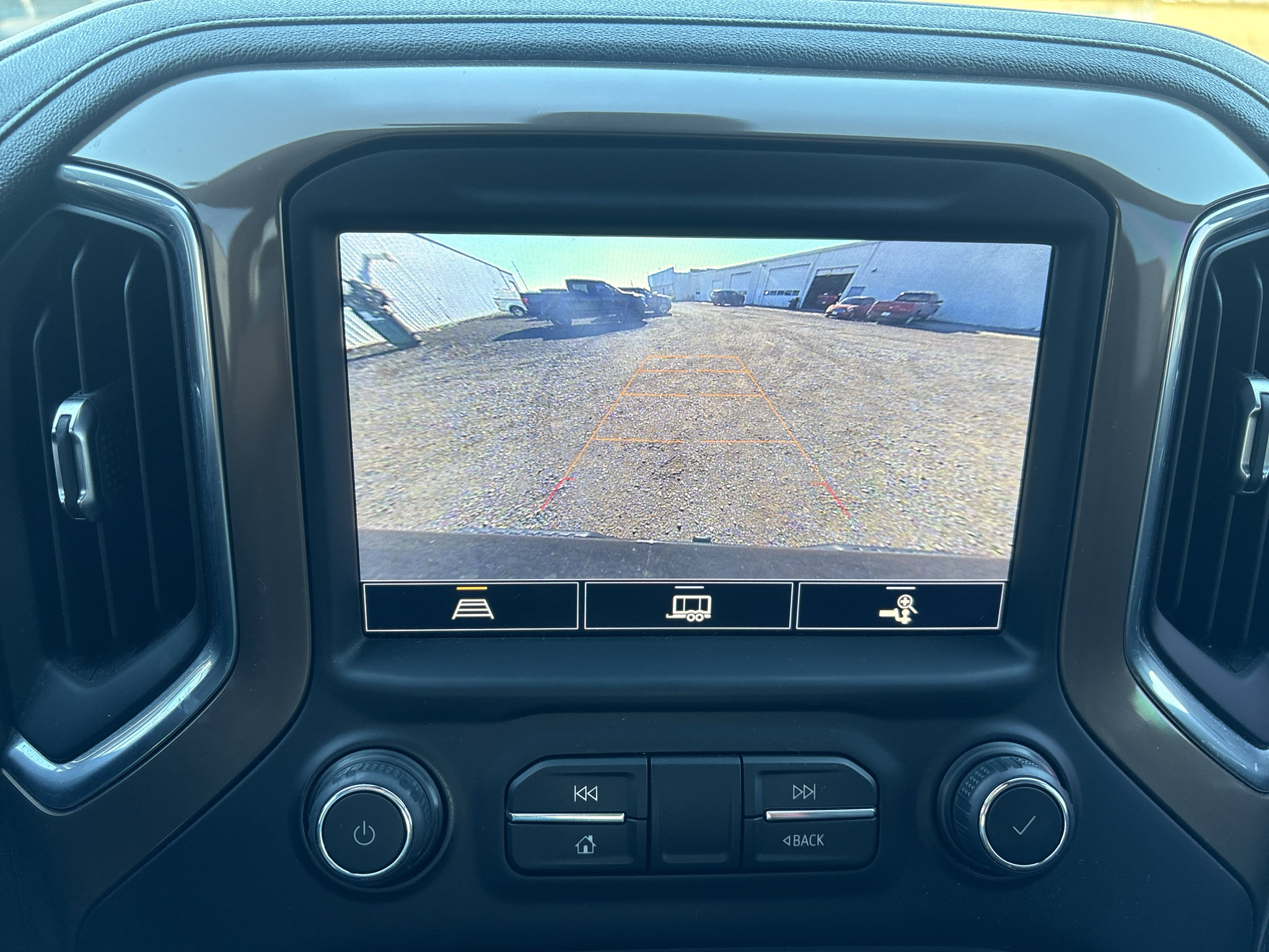 Used 2021 Chevrolet Silverado 1500 High Country AWD/4WD image 24
