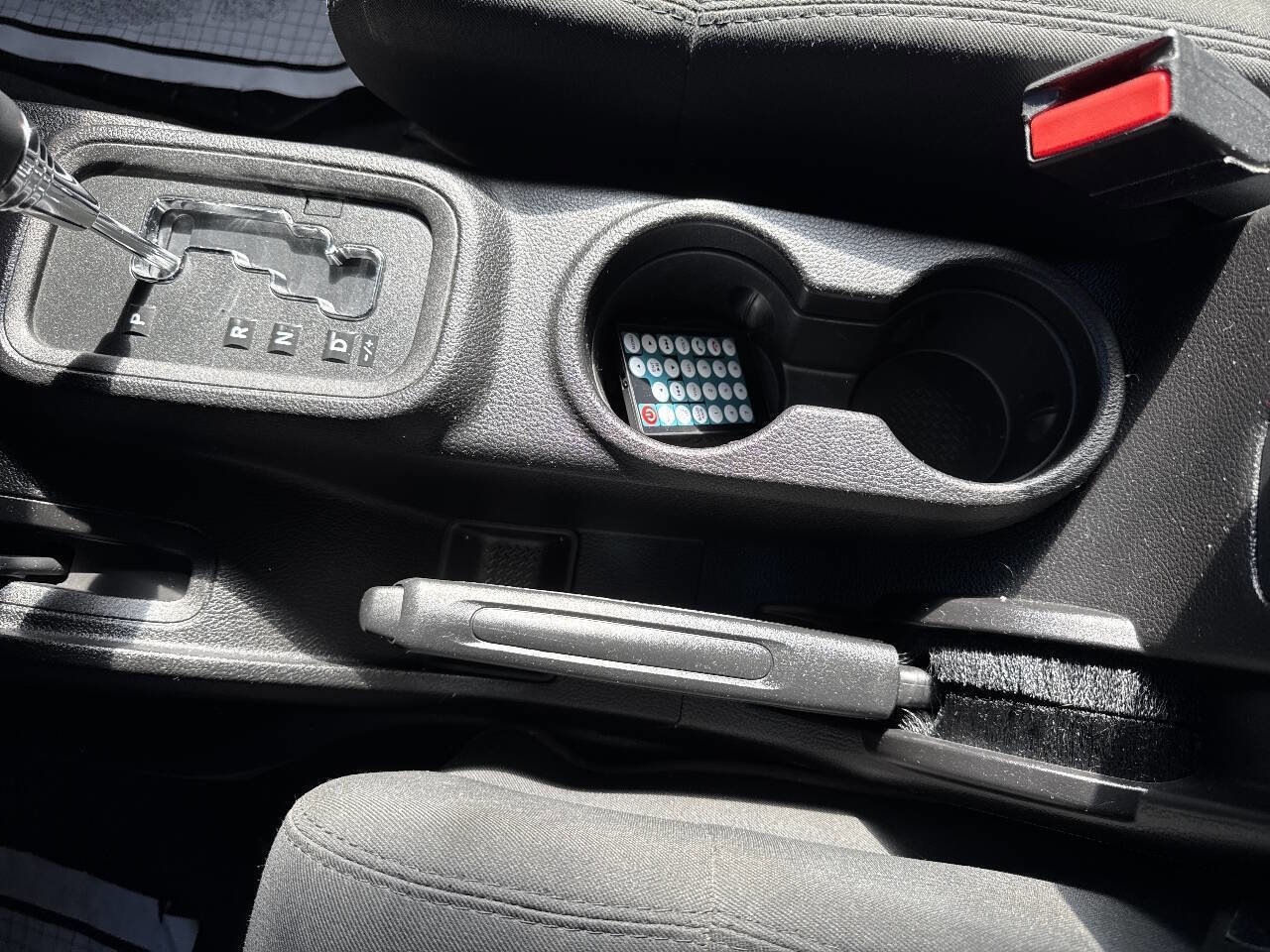 Used 2012 Jeep Wrangler Unlimited Sport w/ Connectivity Group image 27