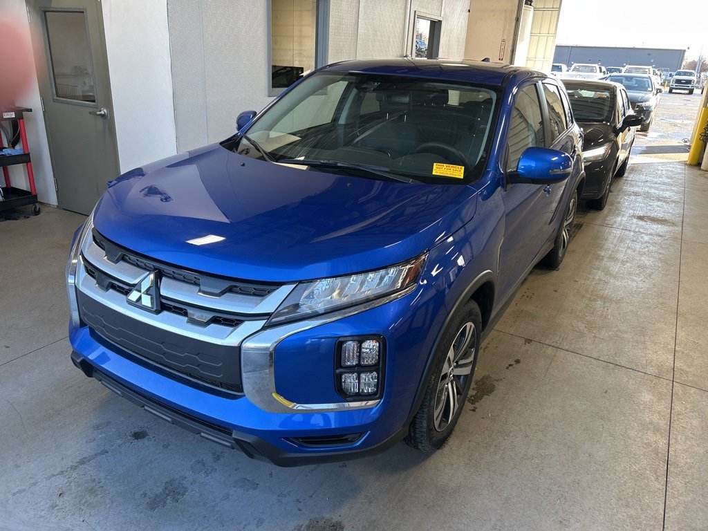 Used 2025 Mitsubishi Outlander Sport SE