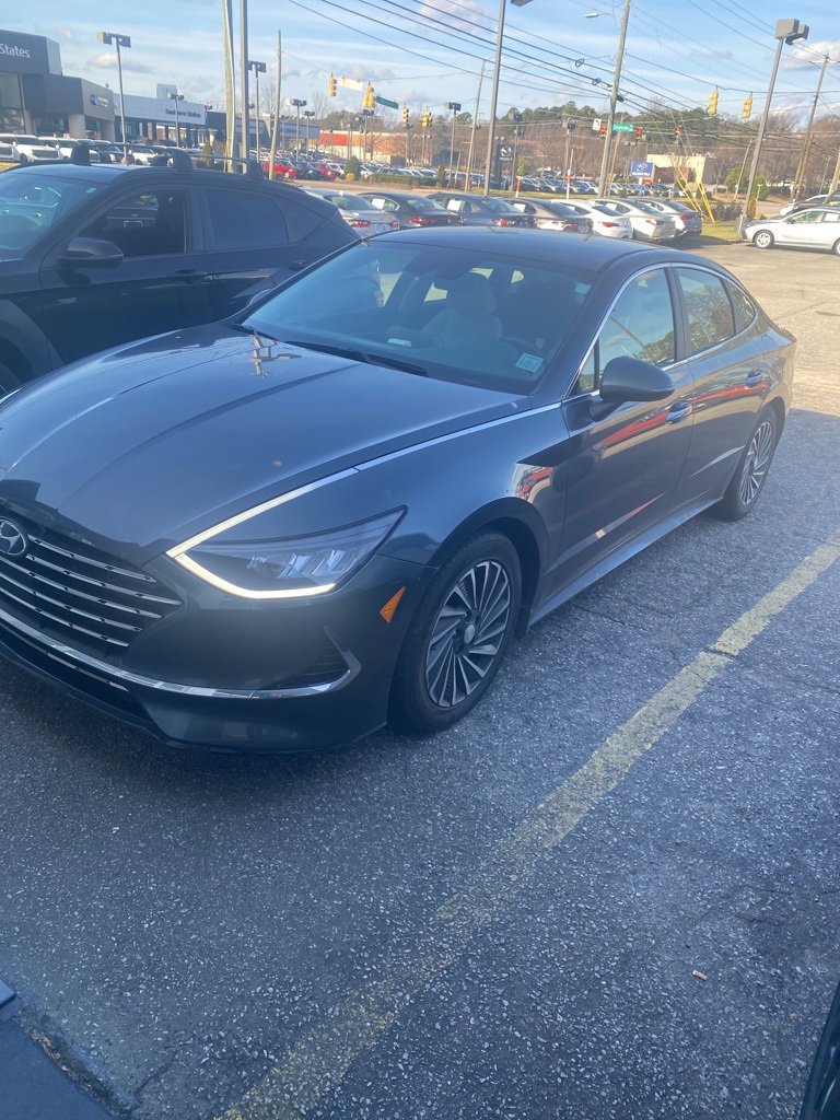 Used 2022 Hyundai Sonata SEL w/ Winter Weather Package